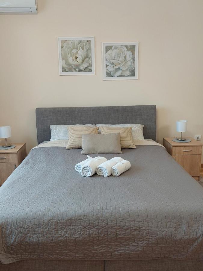 Apartman Miluro 수보티차 외부 사진