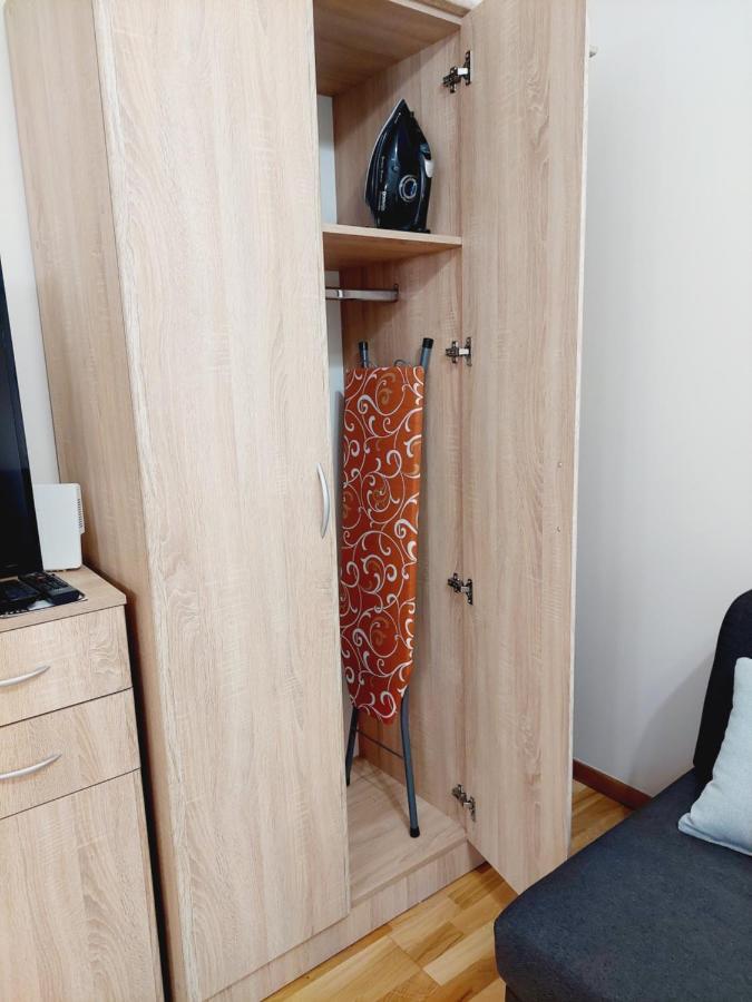 Apartman Miluro 수보티차 외부 사진