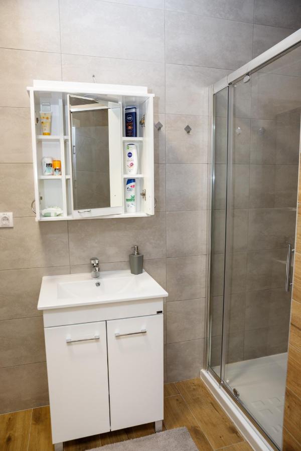 Apartman Miluro 수보티차 외부 사진